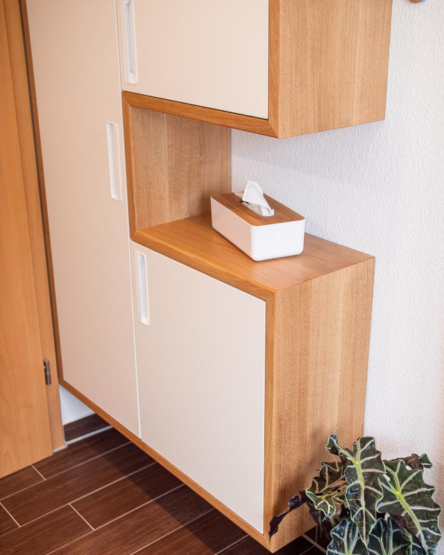 Badezimmerschrank in massiver Eiche