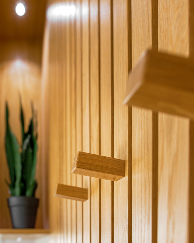 Flurmöbel Garderobe in Eiche mit LED Beleuchtung