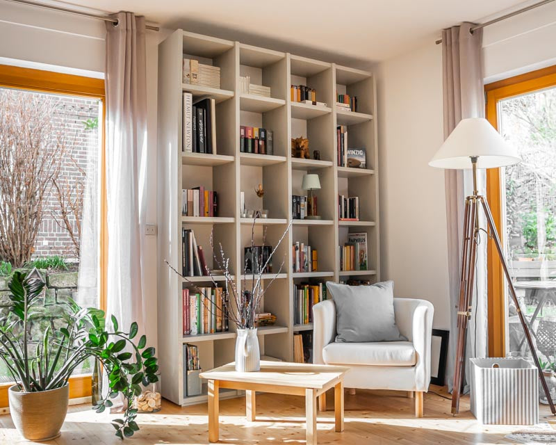 Bücherregal grau lackierte Kernesche