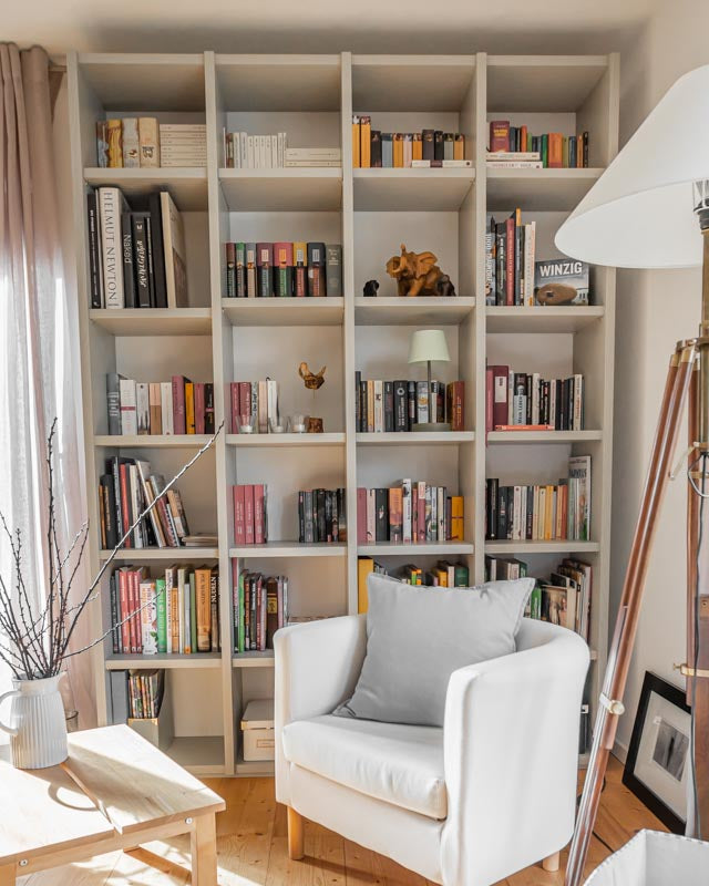 Bücherregal grau lackierte Kernesche