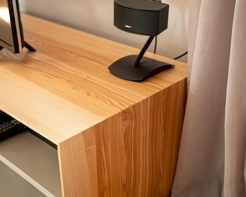 TV Unterschrank, Lowboard aus Kernesche
