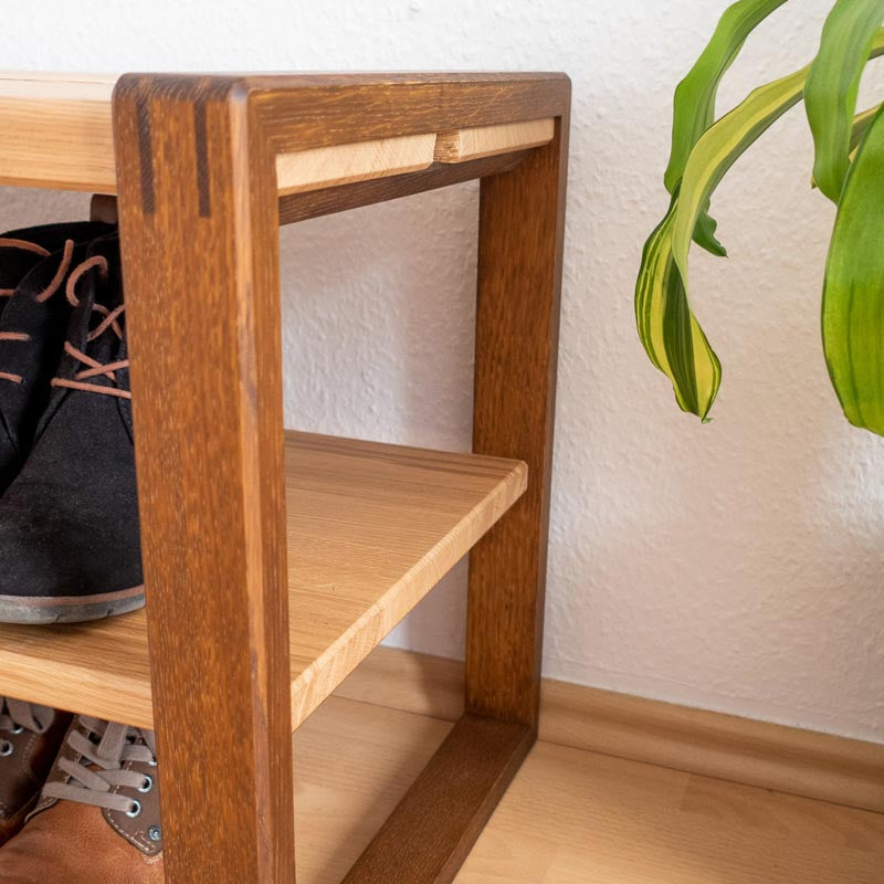 Schuhregal aus Eiche (gebeizt)