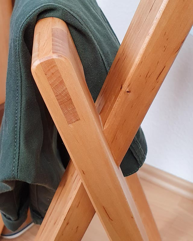 Stummer Diener aus Erle